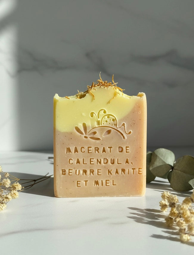 SAVON - MACÉRÂT CALENDULA, BEURRE KARITÉ ET MIEL