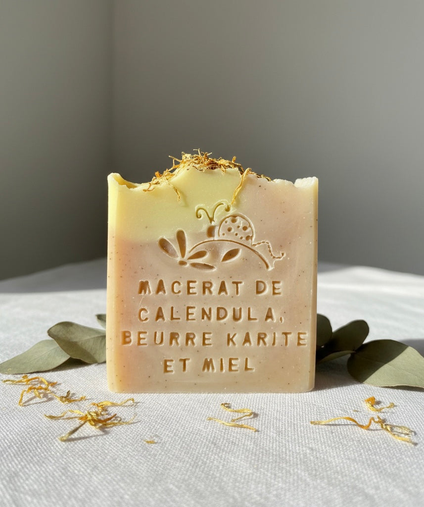 SAVON - MACÉRÂT CALENDULA, BEURRE KARITÉ ET MIEL
