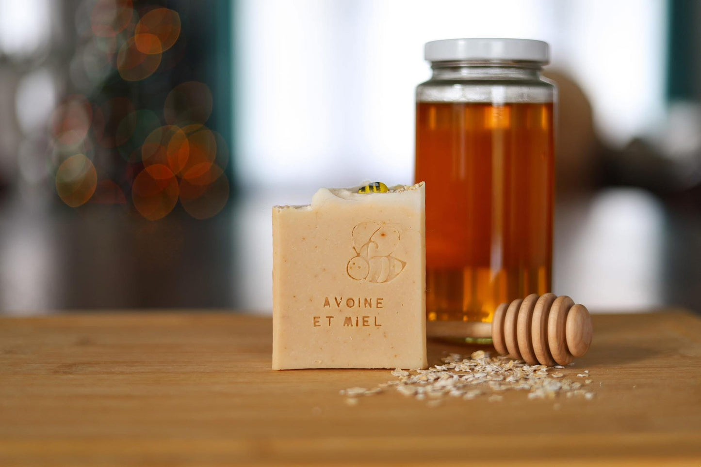 SAVON - AVOINE, MIEL ET CURCUMA